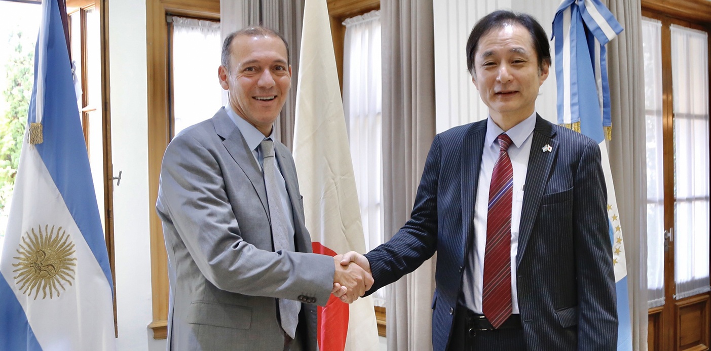 Gutiérrez recibió al Embajador de Japón en Argentina thumbnail